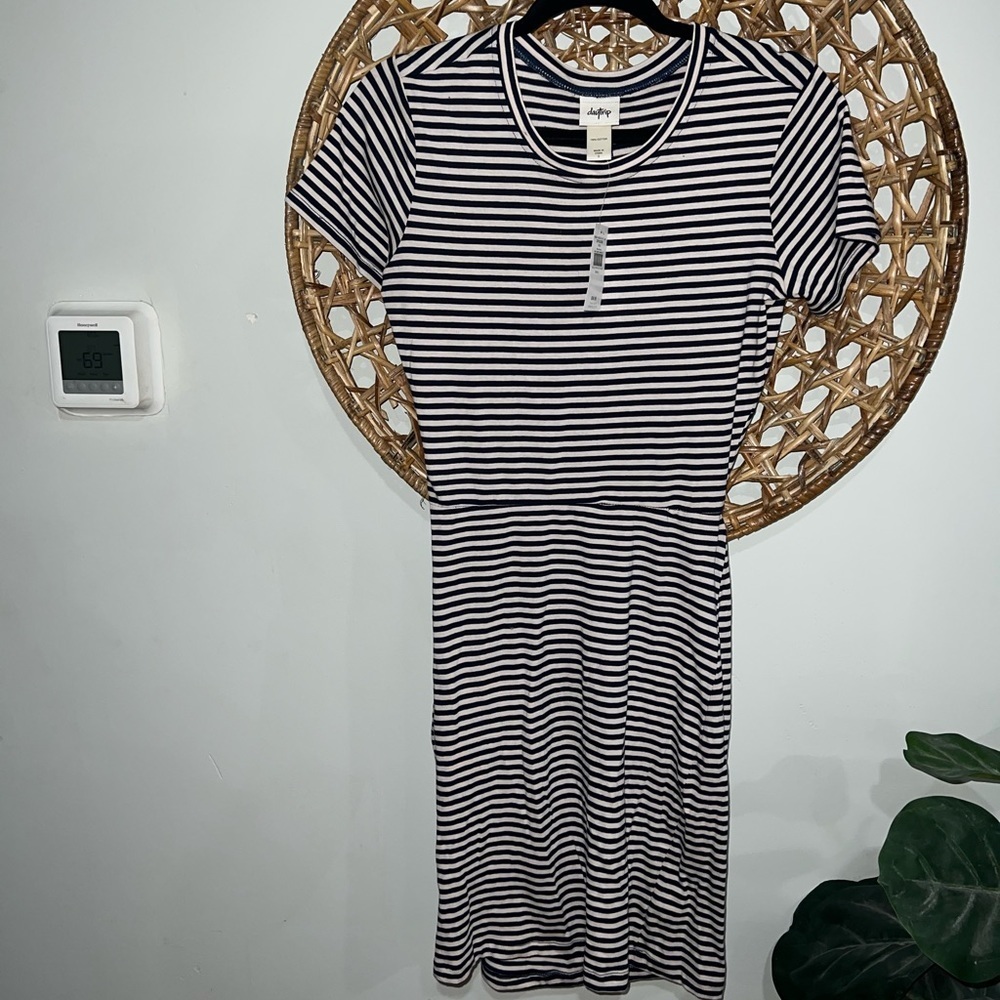 daytrip dress with open back